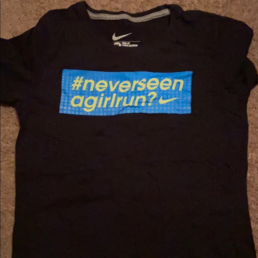 Women’s Nike ayee